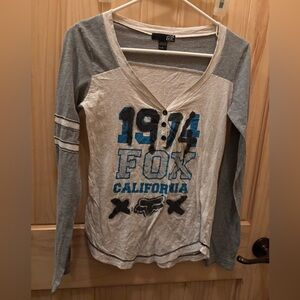Fox California Women's Gray and Cream Graphic Long Sleeve Tee size XS